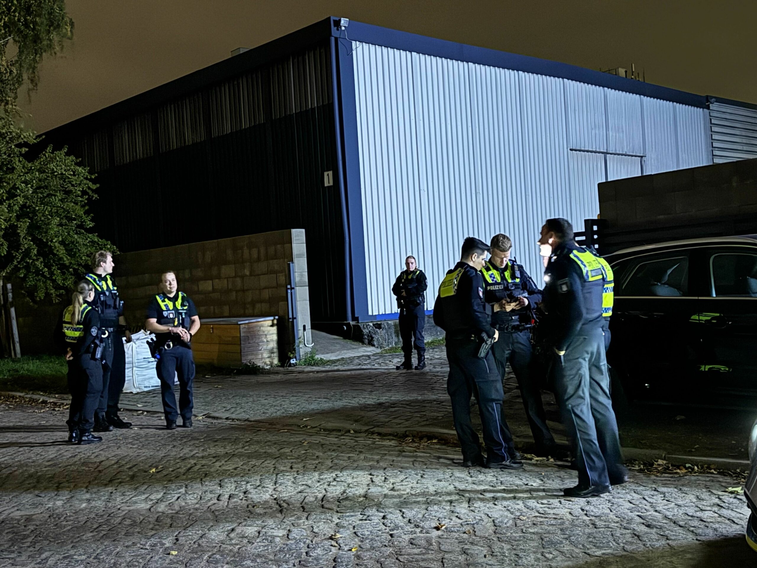 Die Polizei am Tatort in Wandsbek