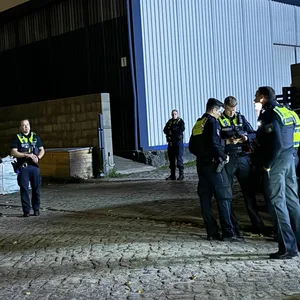 Die Polizei am Tatort in Wandsbek