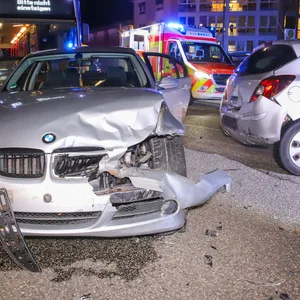 Unfall an Bushaltestelle in Elmshorn – fünf Verletzte