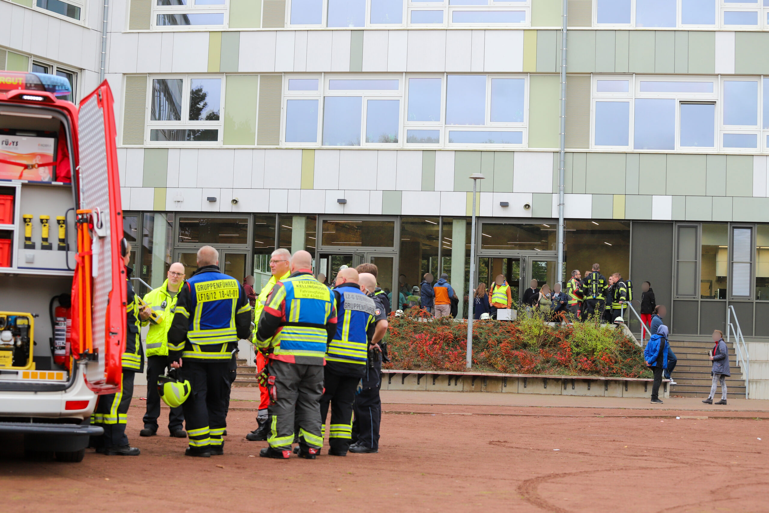 An dieser Schule in Kellinghusen gab es am Mittwoch einen größeren Einsatz von Feuerwehr und Rettungsdienst.