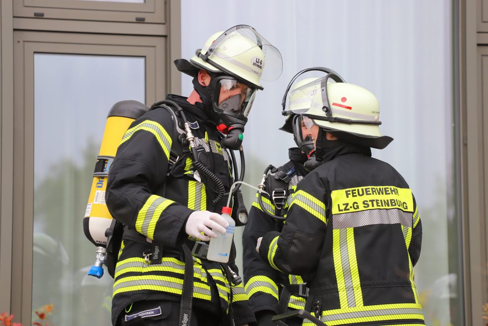 Unbekannte Flüssigkeit an Wand von Schule in Kellinghusen – 15 Kinder in Klinik