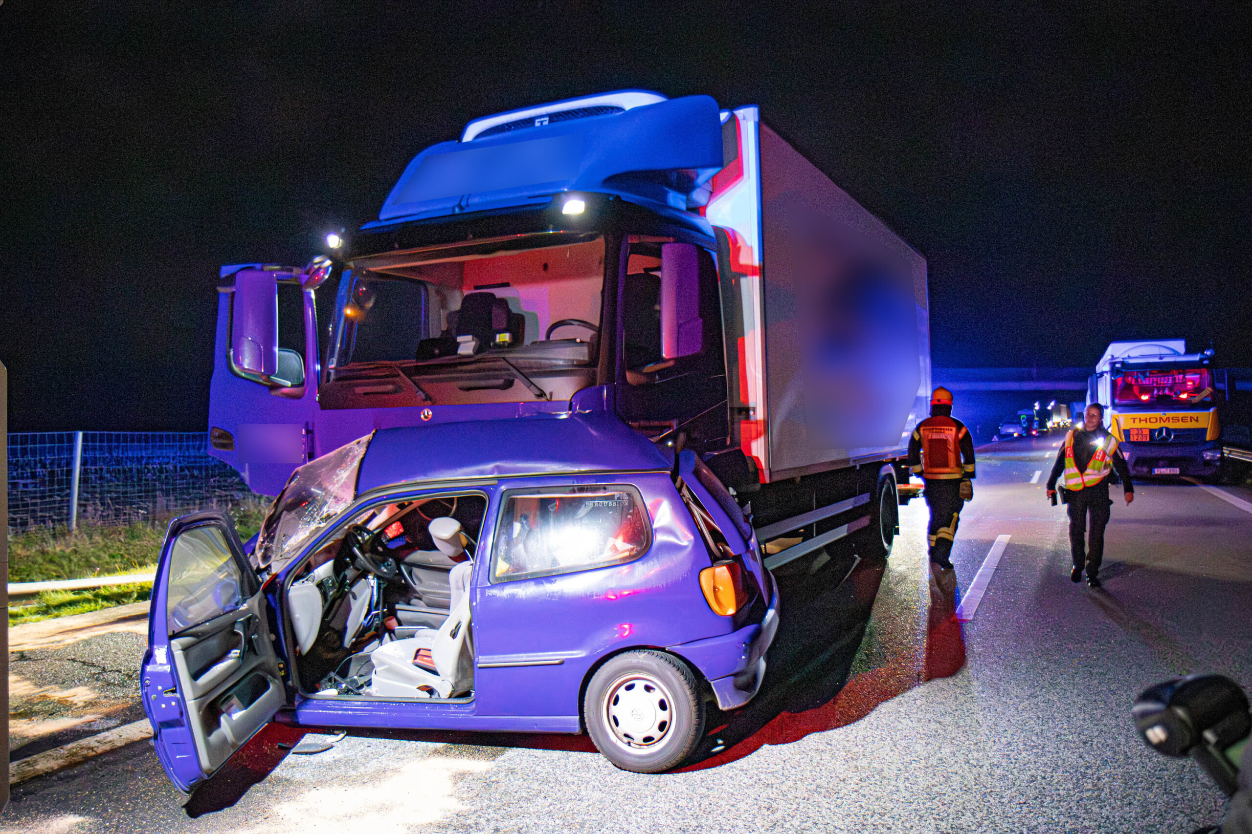 Die Fahrerin des Polo kam bei dem Unfall ums Leben.