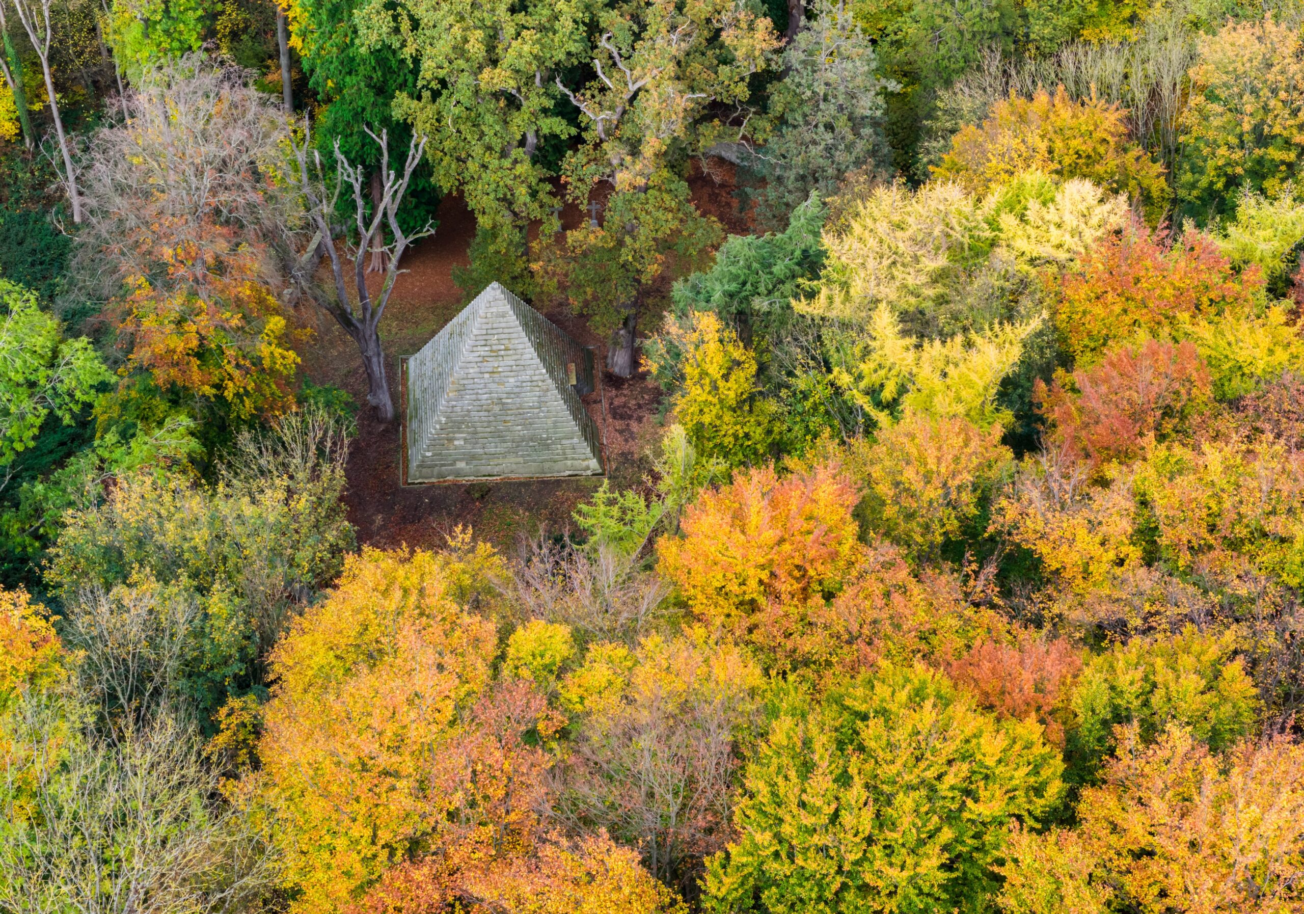 Das Mausoleum des Grafen Ernst zu Münster aus dem Jahr 1839 im Landkreis Hildesheim.