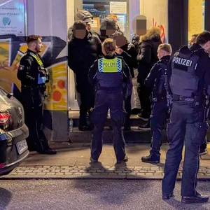 Razzia in Kiosken und Kulturverein in altona und St. Pauli