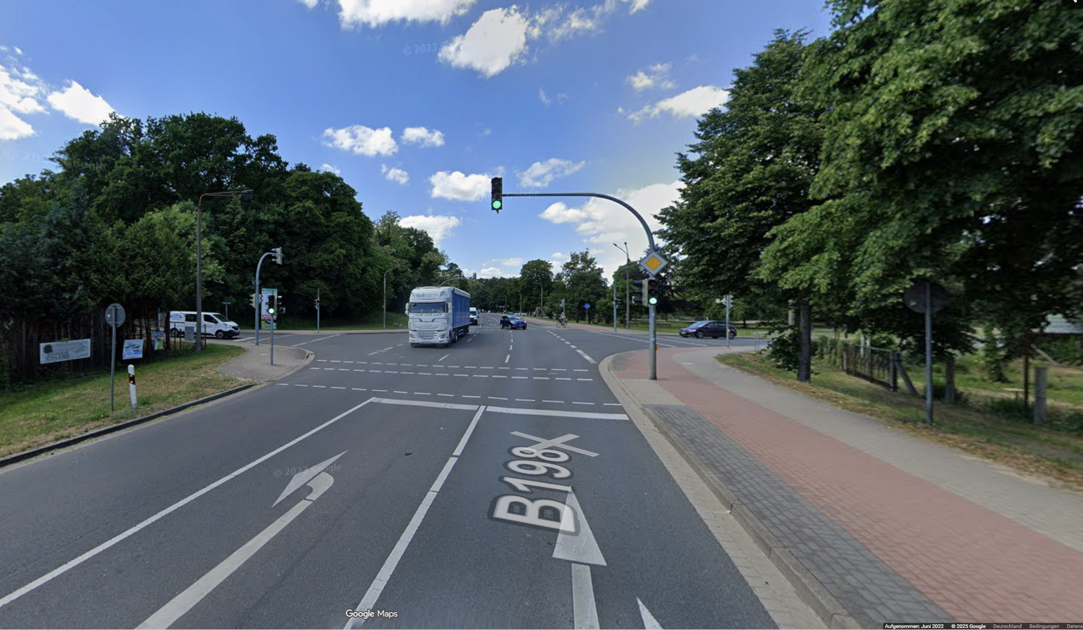 An dieser Kreuzung in Wesenberg in Mecklenburg-Vorpommern passierte der tödliche Unfall.