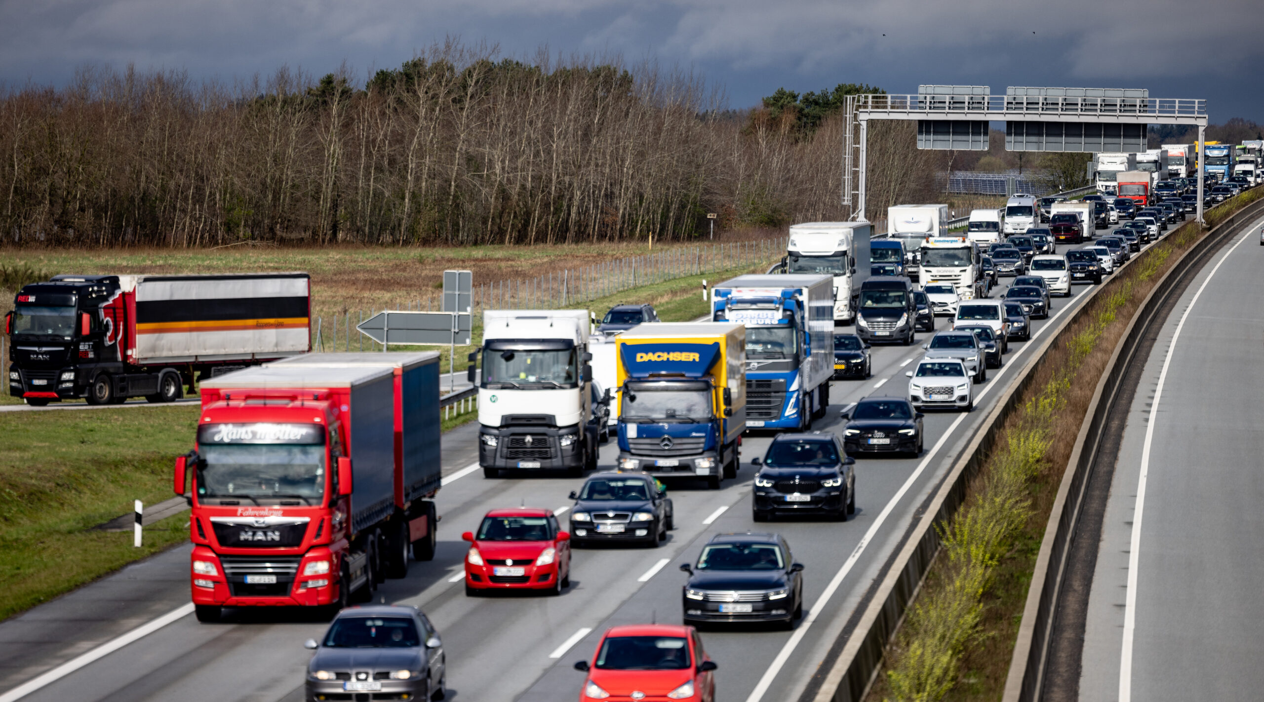 Stau auf der A7 (Symbolbild).