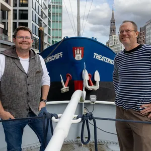 Die beiden Leiter des Theaterschiffes Hamburg,
