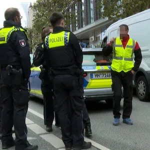 Der Transporter wurde kurz vor dem Unfall in Rotherbaum gestohlen.