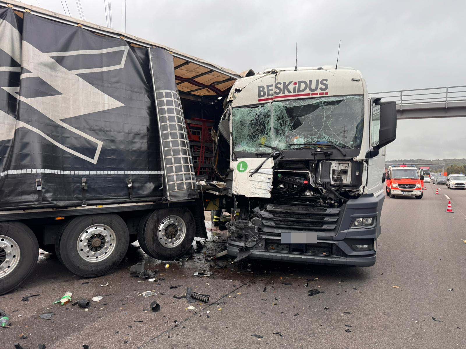 LKW Unfall auf a7 – Stau vor dem Elbtunnel