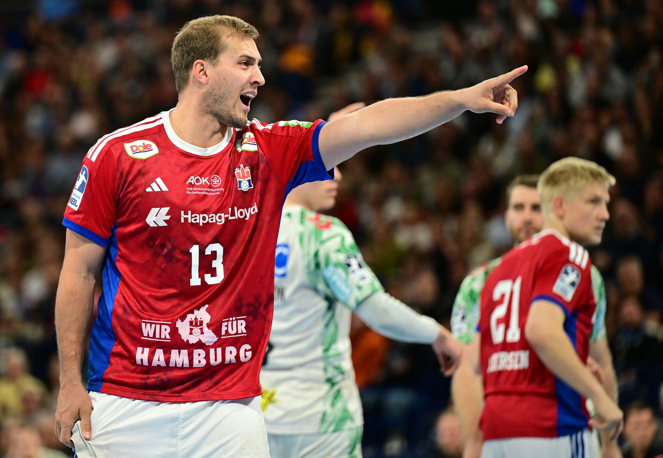 HSVH-Profi Niklas Weller zeigt nach vorne
