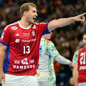HSVH-Profi Niklas Weller zeigt nach vorne