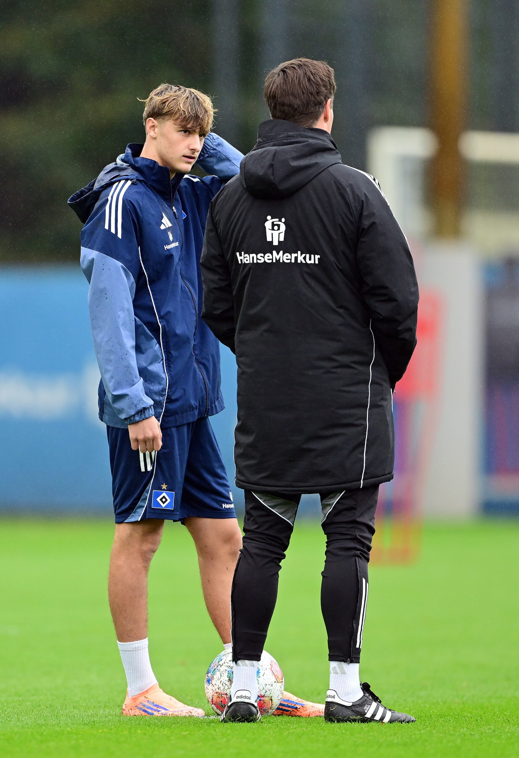 Luois Lemke auf dem Trainingsplatz mit Merlin Polzin