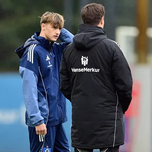 Luois Lemke auf dem Trainingsplatz mit Merlin Polzin