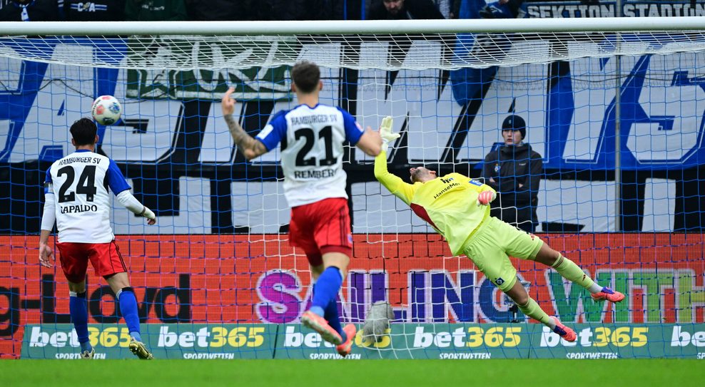 HSV-Keeper Daniel Heuer Fernandes