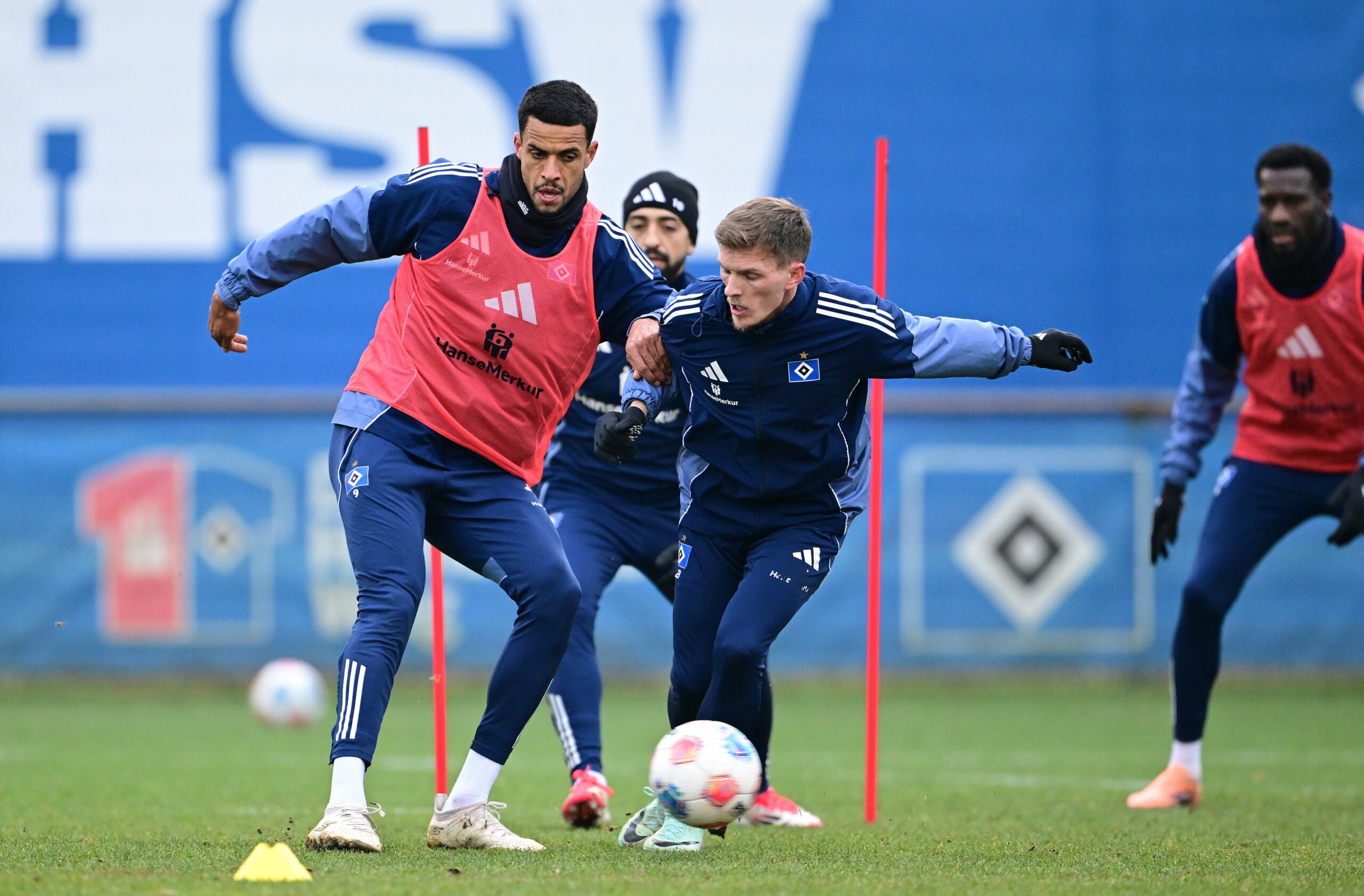 Robert Glatzel und Emir Sahiti im HSV-Training