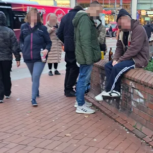 Am Sonntagnachmittag zeigt sich: Das Elend ist nicht weg, es ist nur verlagert worden.