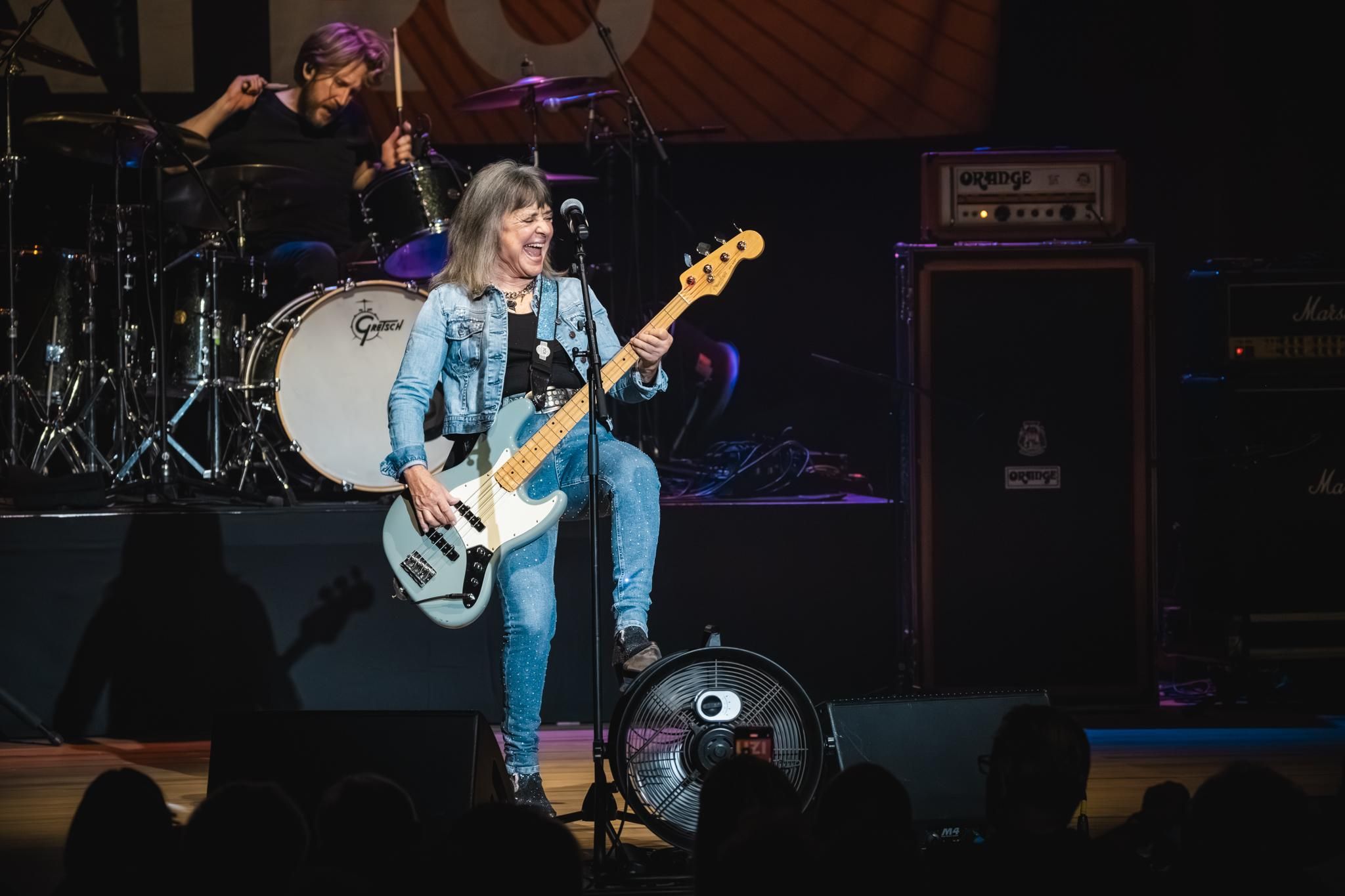 US-Sängerin Suzi Quatro trat am Samstagabend im CCH in Hamburg auf.