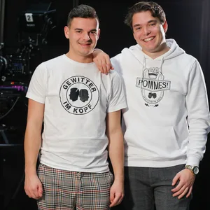 Jan Zimmermann (l) und Tim Lehmann (Gewitter im Kopf - Leben mit Tourette)