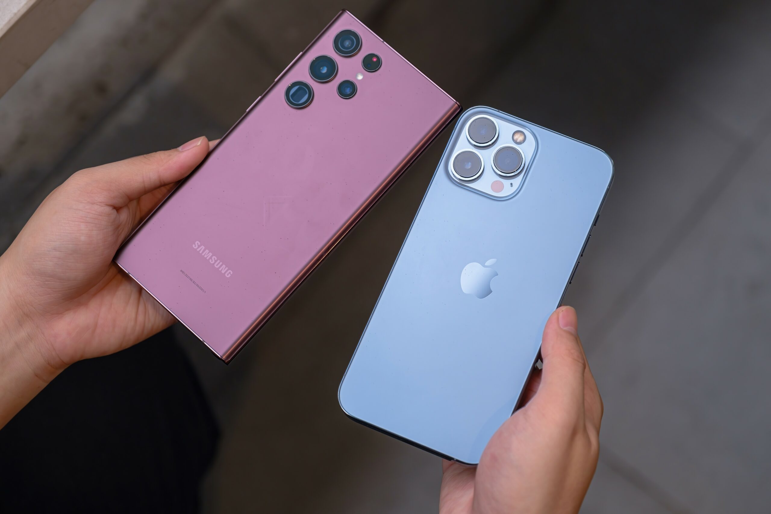 Das iPhone wird laut einer Experten-Meinung Samsung schon bald vom Thron stoßen (Symbolbild).