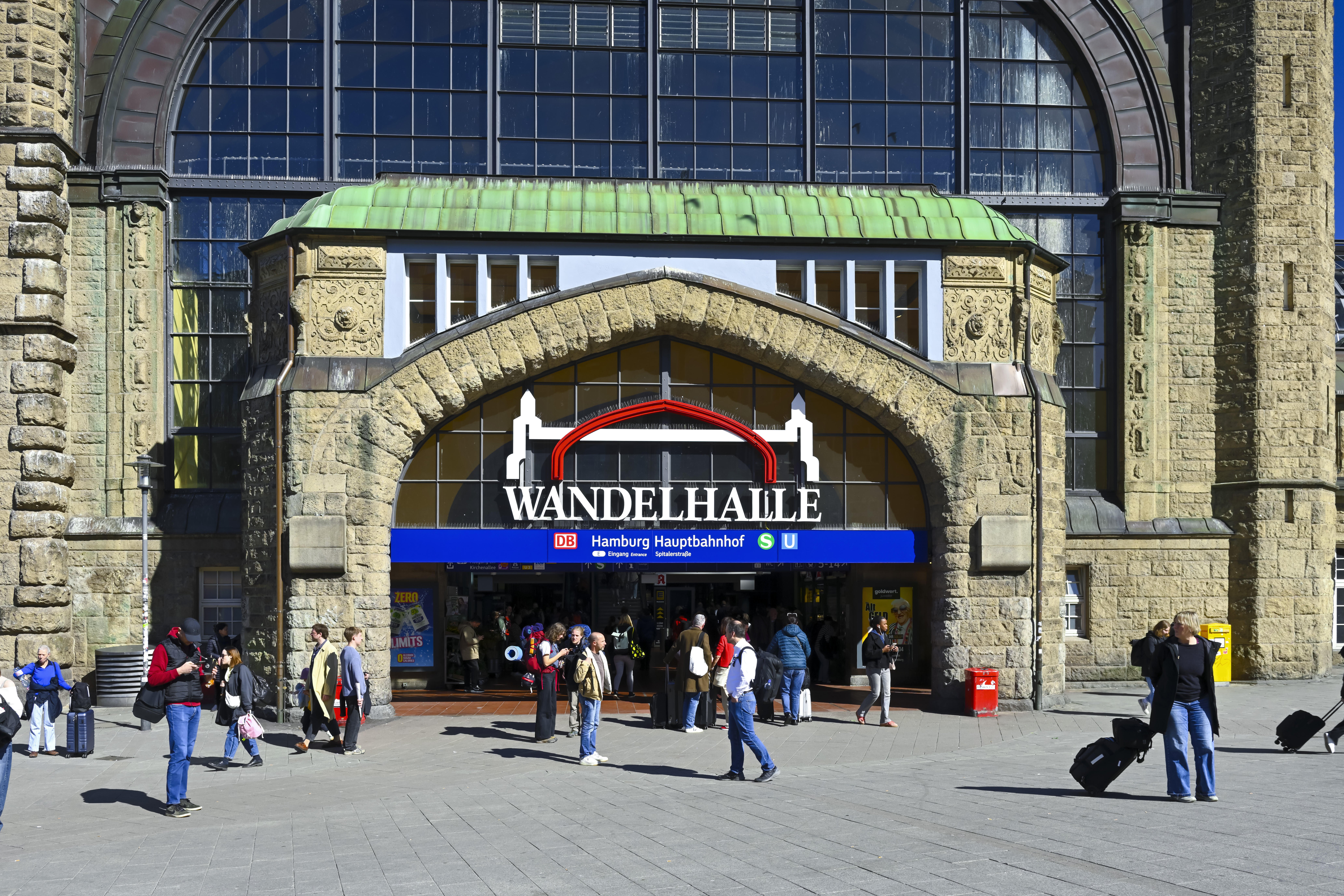 Mann stiehlt teure Cremes in wandelhalle und kam in U-Haft. es war nicht die erste Tat