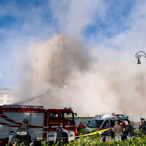 Im Zentrum der italienischen Hauptstadt ist ein Teil des mittelalterlichen Turms Torre dei Conti eingestürzt.