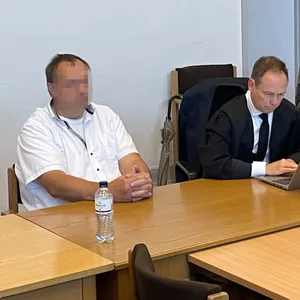 Klaus J., Ausbilder der Hamburger Staatsanwaltschaft, vor dem Hamburger Amtsgericht.