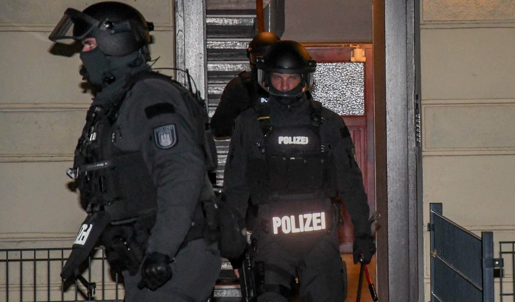 Blutige-Fehden-im-Clan-Milieu-Wohnungen-in-Hamburg-gest-rmt