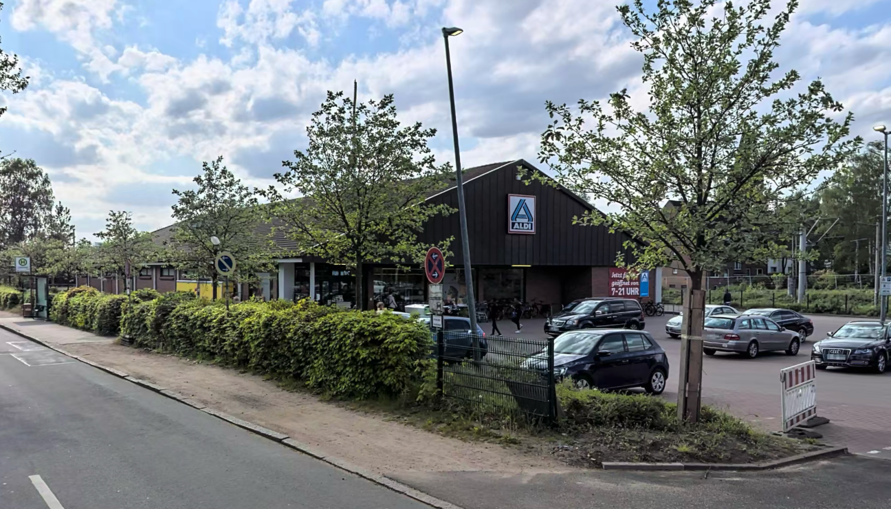 Der Aldi-Markt an der Gustav-Adolf-Straße (Archivbild).