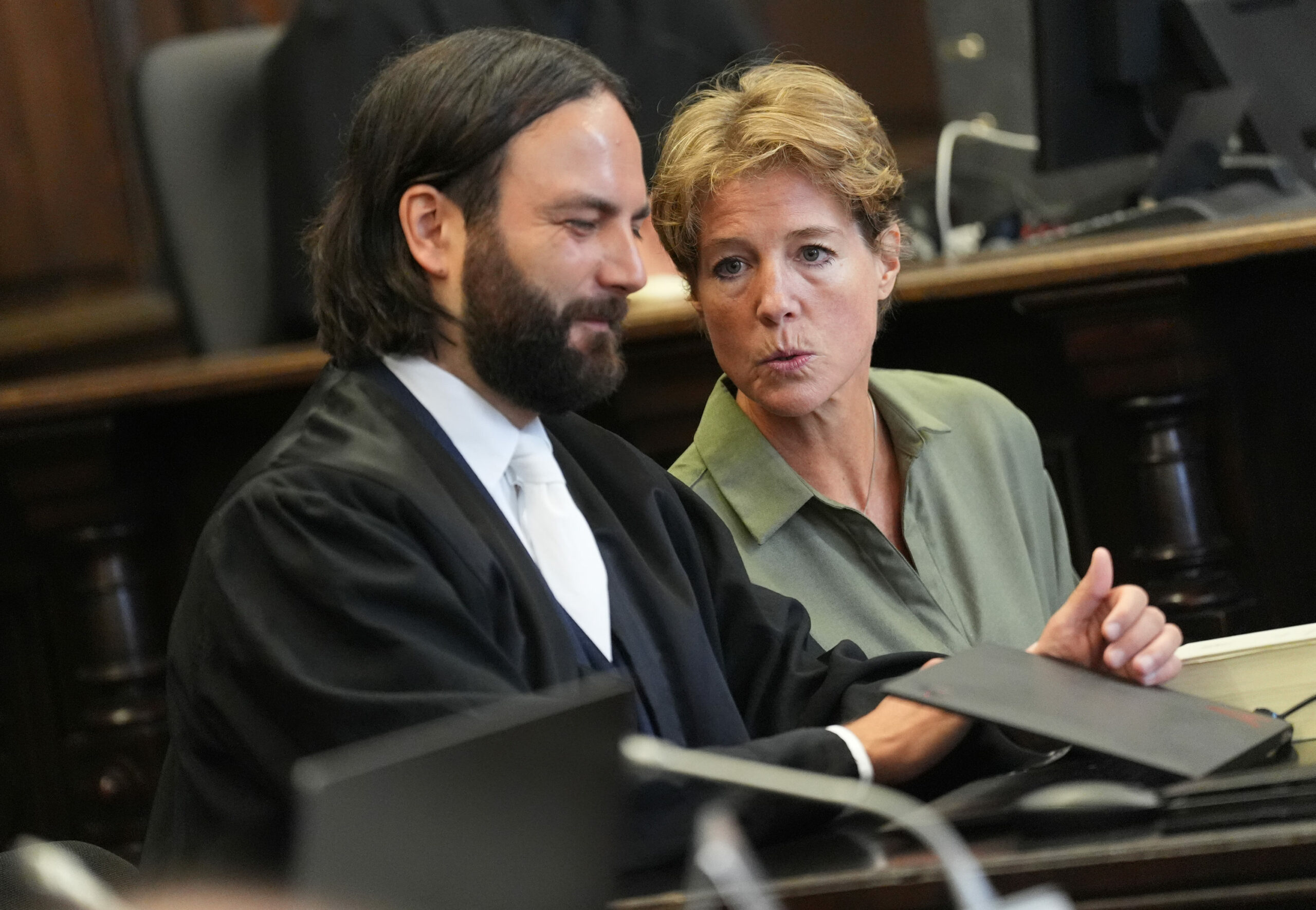 Christina Block mit ihrem Anwalt Ingo Bott.