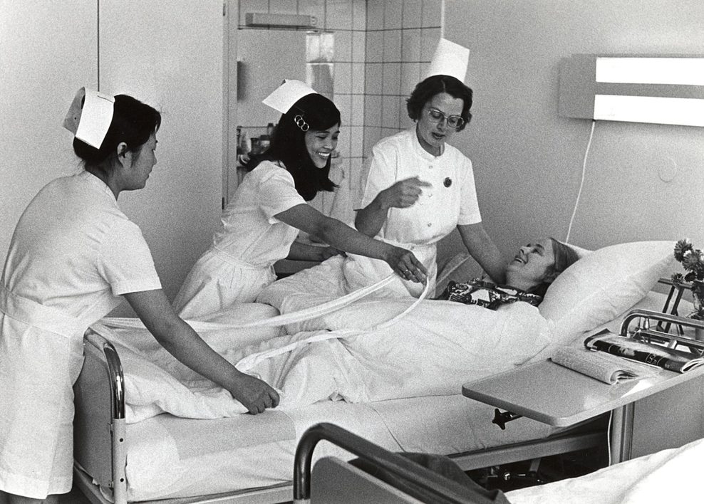 Krankenschwestern in den 70er Jahren im Florence-Nightingale-Krankenhaus in Düsseldorf