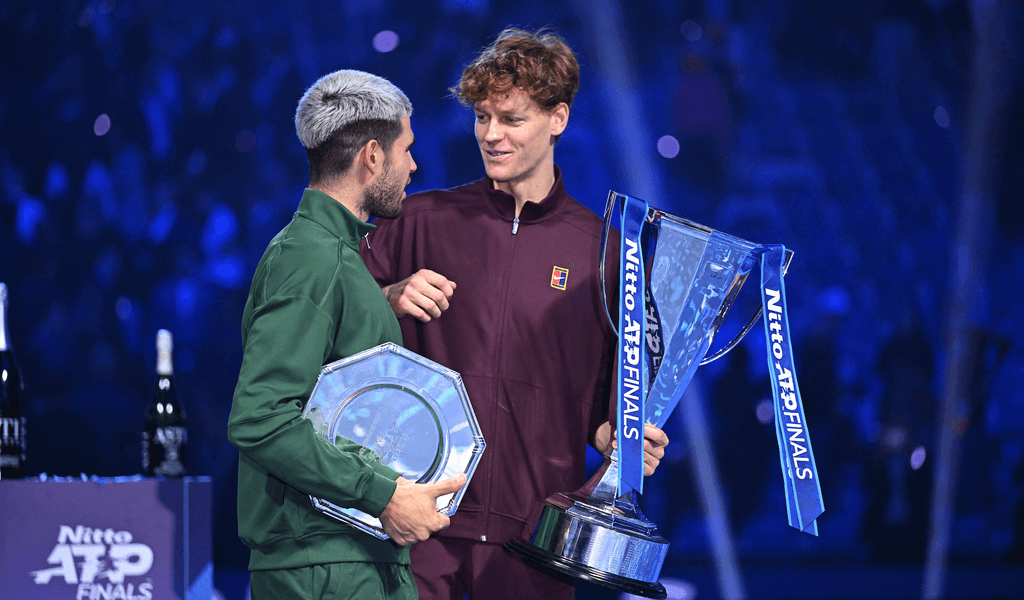 -ich-w-rde-immer-dich-w-hlen-tennis-k-nig-sinner-herzt-alcaraz-und-der-droht