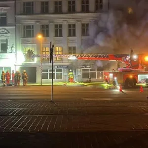 Am Mittwochabend ist in der Flensburger Kult-Kneipe „Bärenhöhle“ ein Feuer ausgebrochen.