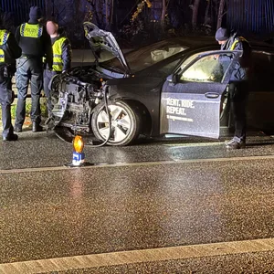 Der Wagen wurde bei dem Unfall völlig zerstört.