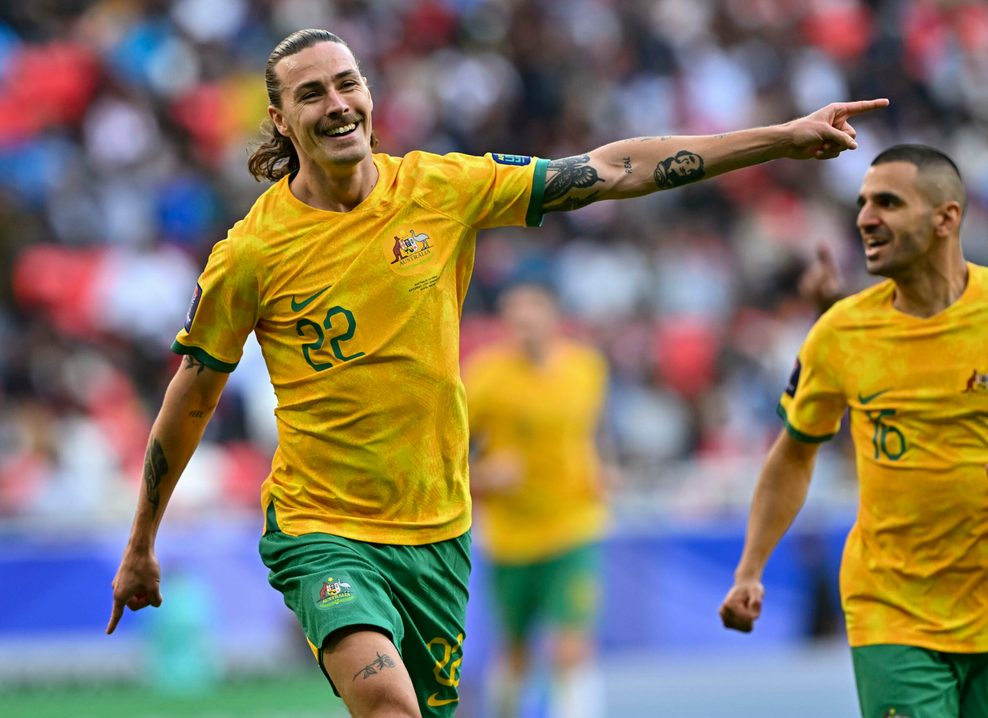 Jackson Irvien jubelt im Trikot der australischen Nationalmannschaft