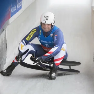 Jonas Müller auf der Eisbahn