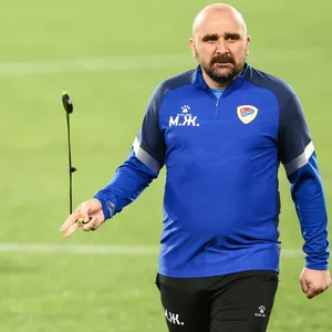 Der bosnische Trainer Mladen Zizovic (44) beim Training seines Vereins FK Radnicki 1923