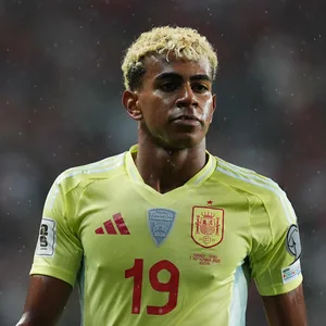 Lamine Yamal im Trikot der spanischen Nationalmannschaft