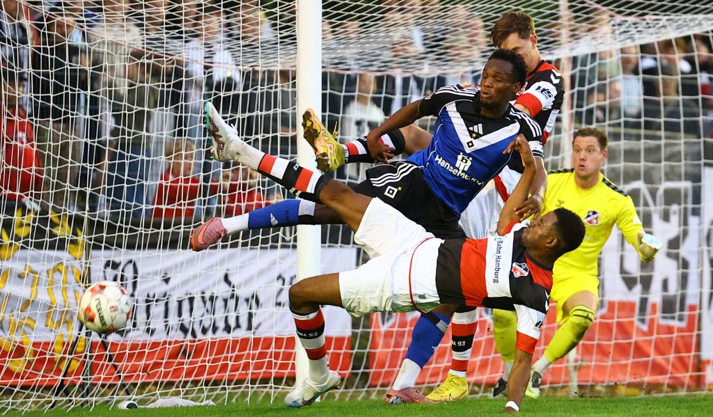 Top-Torsch-tze-im-Fokus-mehrerer-Klubs-Verliert-der-HSV-ein-Sturm-Talent-