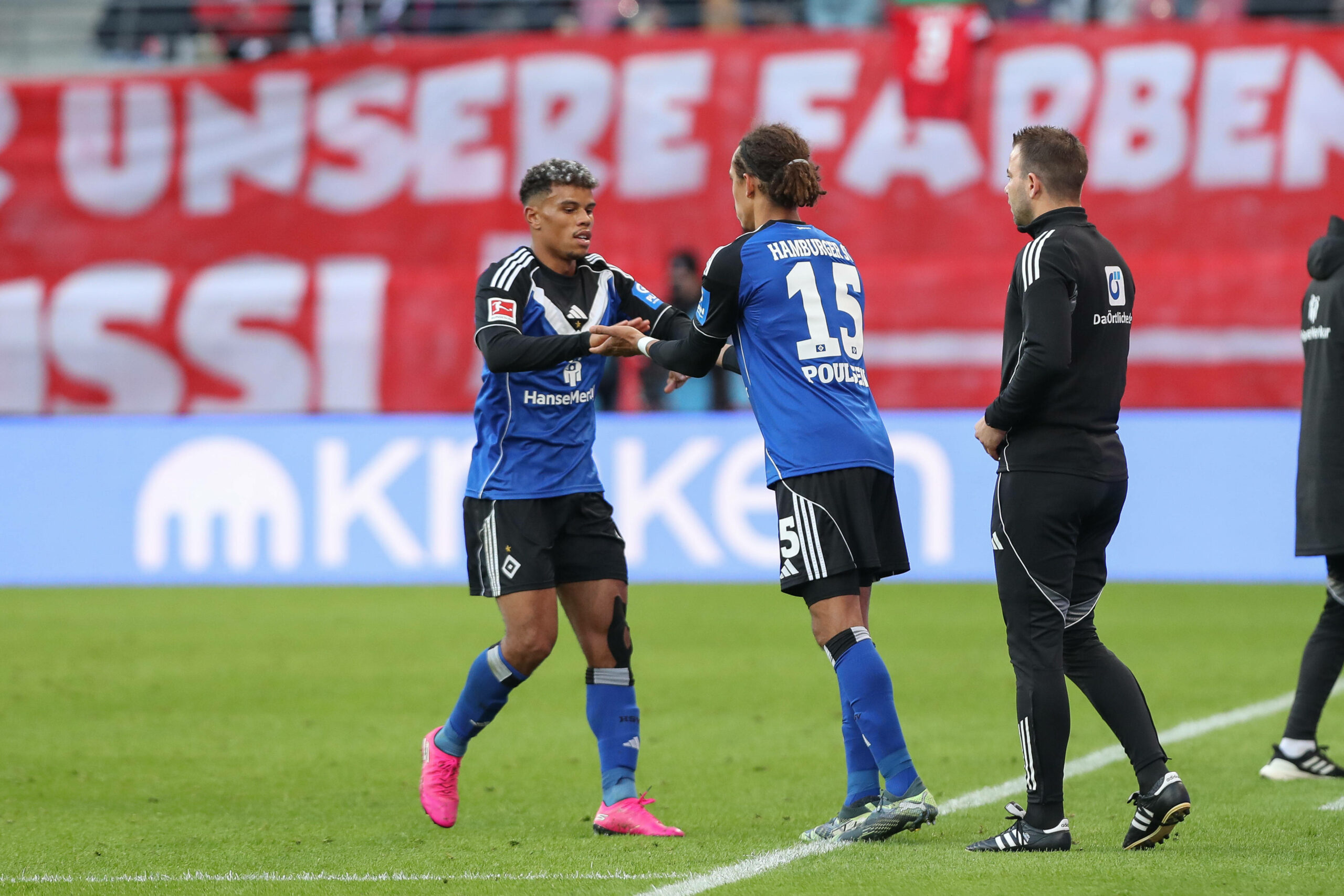 Die HSV-Stürmer Ransford Königsdörffer (l.) und Yussuf Poulsen
