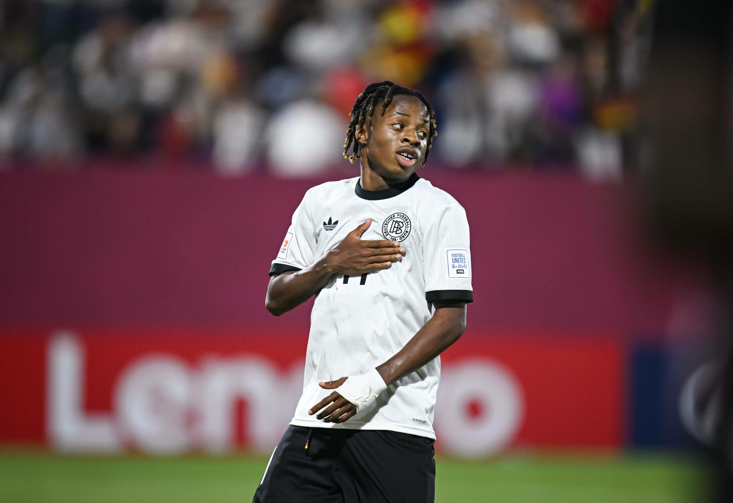 Wisdom Mike traf zur deutschen Führung, doch es reichte nicht zum Sieg.