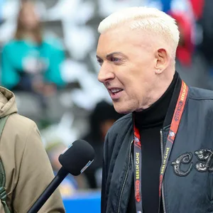 HP Baxxter performte mit Scooter beim NFL-Spiel in Berlin.