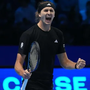Alexander Zverev schreit nach seinem Auftaktsieg bei den ATP-Finals seine Freude heraus