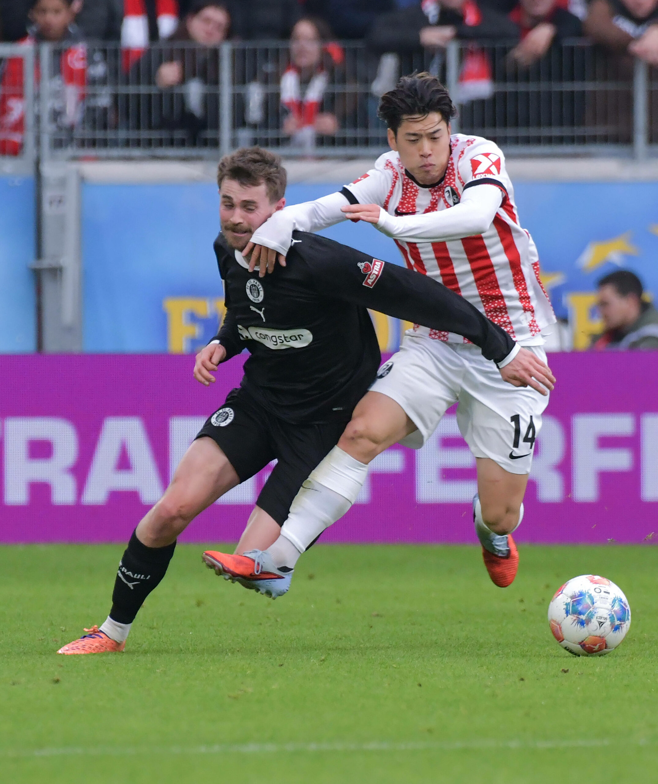 Metcalfe im Zweikampf mit Suzuki