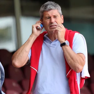 Der frühere Top-Schiedsrichter Markus Merk auf der Tribüne