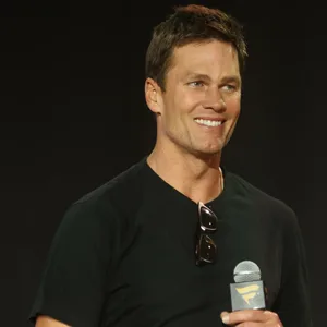 Tom Brady lächelnd bei einer Veranstaltung