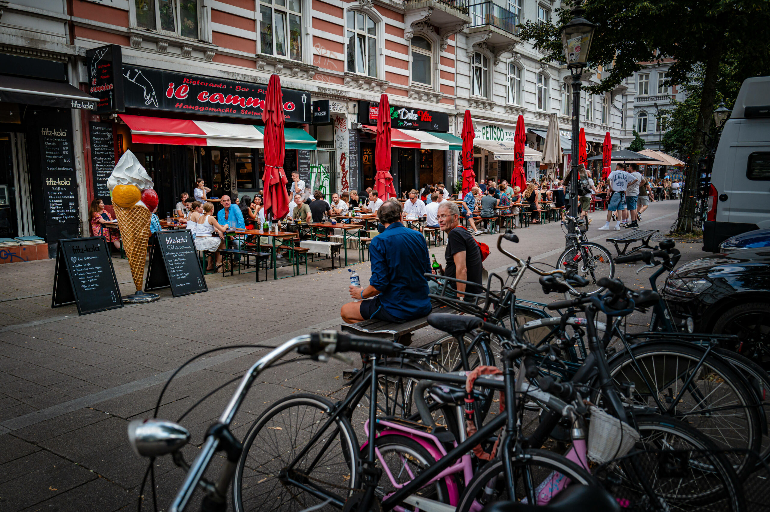 Das Schulterblatt im Hamburger Stadtteil Sternschanze ist vor allem von Gastronomie geprägt.