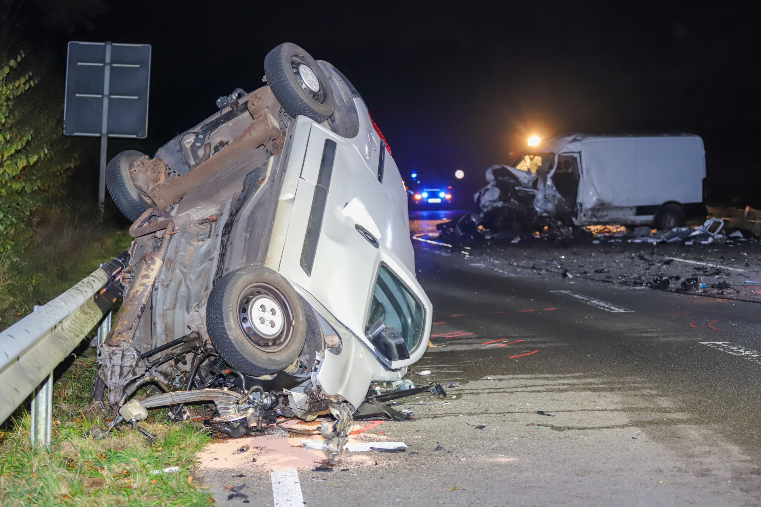 Geisterfahrer virsacht bei Kiel schweren Unfall – ein Toter und ein Schwerstverletzter