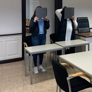 Die Angeklagten im Amtsgericht Blankenese.