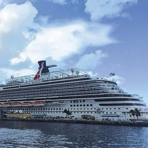 Ein Kreuzfahrtschiff