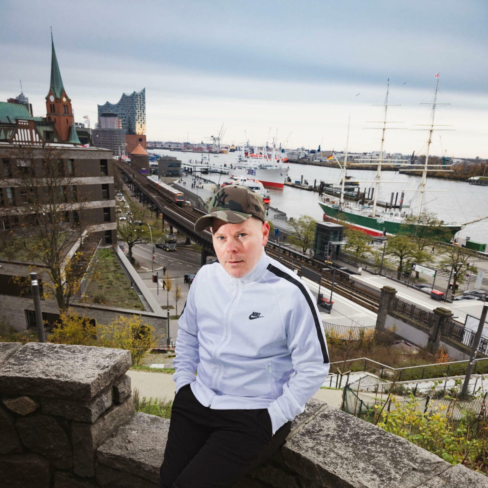 König Boris an den Landungsbrücken